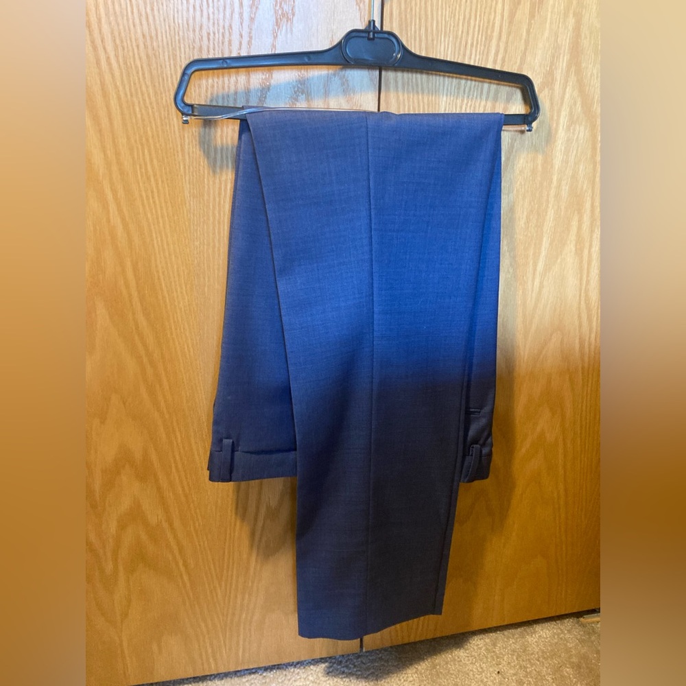 Banana Republic Men’s blue dress pant